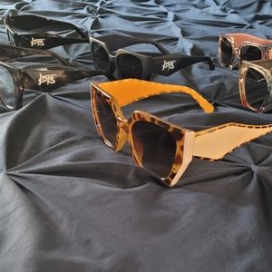 Female shades/glasses